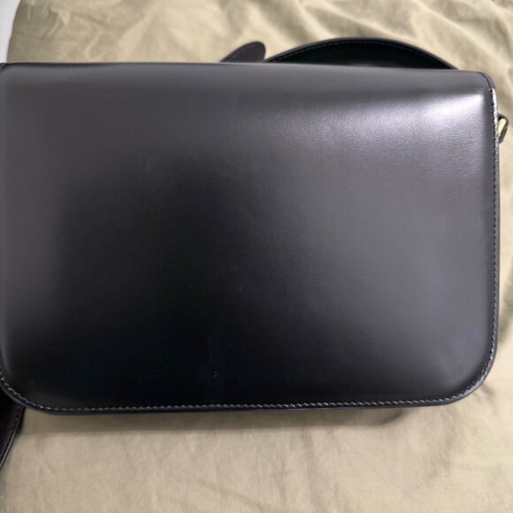 Celine - Picture 2 of 5